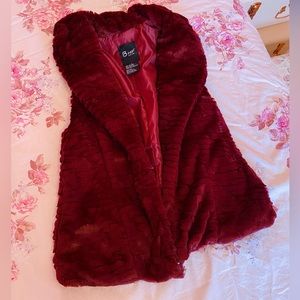 NEW Red Maroon B Hip Faux Fur Vest Small Wrap Small holiday glam fall winter
